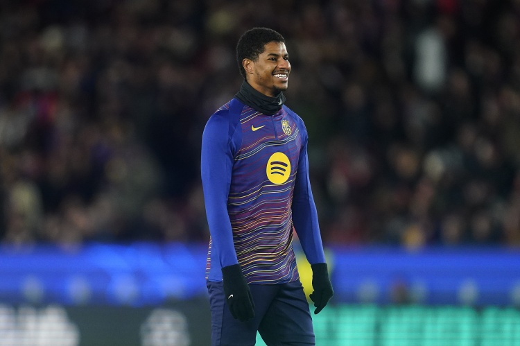 世体：拉菲尼亚受伤，拉什福德有绝佳机会争取自己的未来